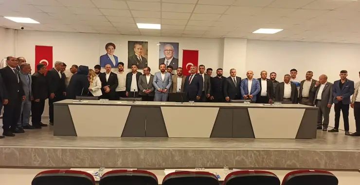 İYİ PARTİ’DEN İSTİŞARE TOPLANTISI